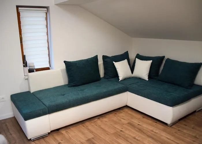 Dina 2 Appartement Posedarje